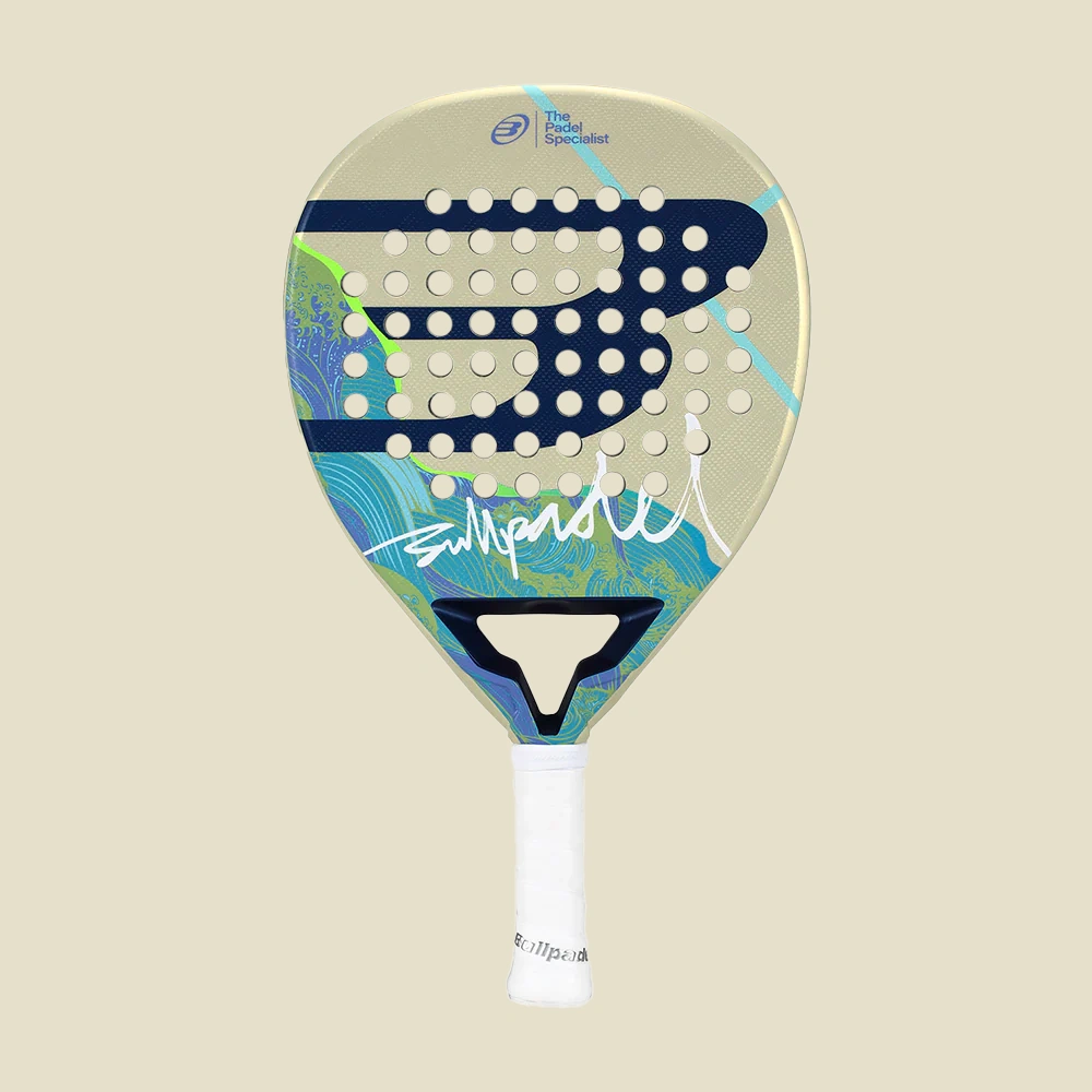 BULLPADEL IONIC LIGHT 26 WOMAN BEEZ